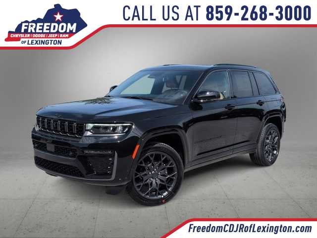 2026 Jeep Grand Cherokee GRAND CHEROKEE SUMMIT 4X4 in Diamond Black Crystal Pearl-Coat Exterior Paint — front three-quarter view