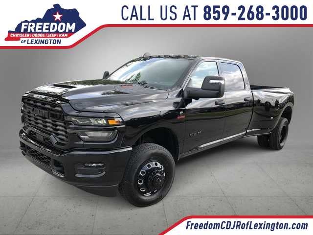 2026 RAM 3500 RAM 3500 BIG HORN CREW CAB 4X4 8' BOX in Diamond Black Crystal Pearl-Coat Exterior Paint — front three-quarter view