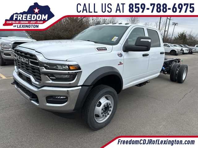 2026 RAM Ram 5500 Chassis Cab RAM 5500 TRADESMAN CHASSIS CREW CAB 4X4 84' CA in Bright White Clear-Coat Exterior Paint — front...