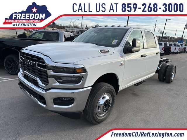 2026 RAM 3500 Chassis Cab RAM 3500 TRADESMAN CREW CAB CHASSIS 4X4 60' CA in Bright White Clear-Coat Exterior Paint — front three-quarter...