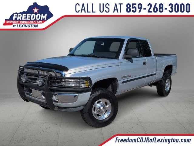 2000 Dodge Ram 2500 Base in Other — front three-quarter view