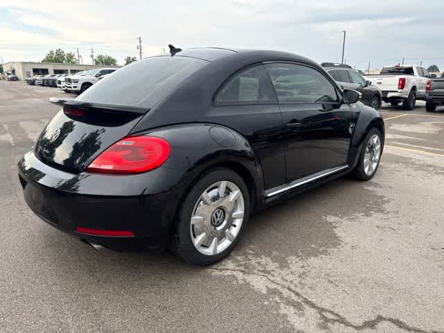 2013 Volkswagen Beetle — detail view